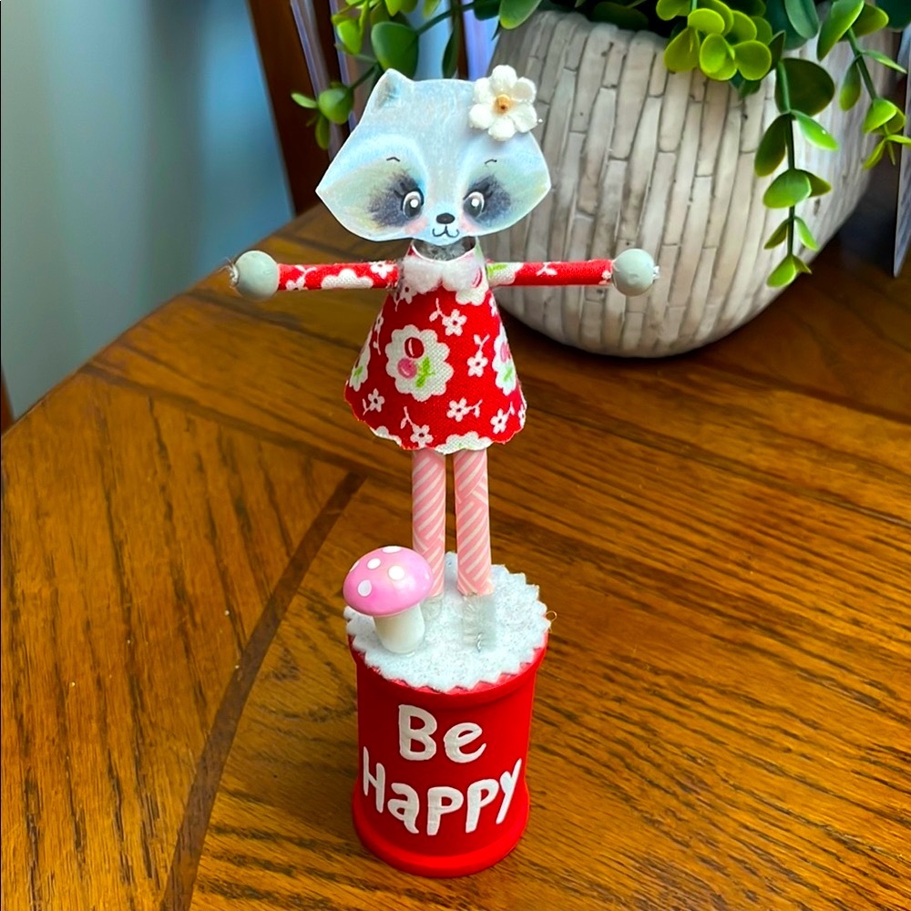 Handmade Paper Doll Raccoon Figurine Office Decoration Crafted Wooden Spool